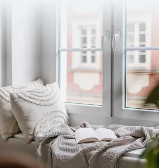 Пластиковые и металлопластиковые окна: в чем отличия и какие выбрать? - фото